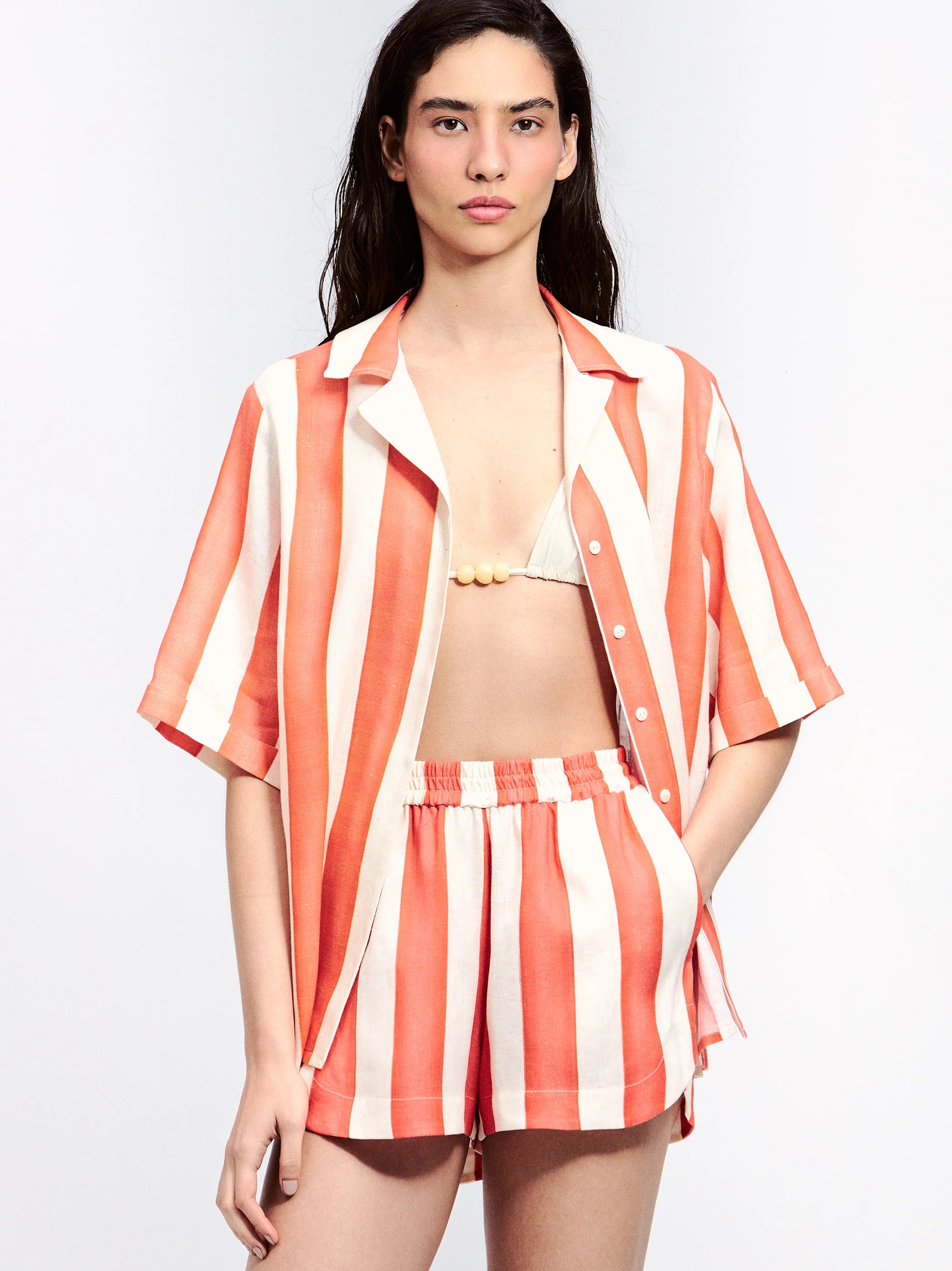 SHORT LISTRAS LARANJA YUKIO