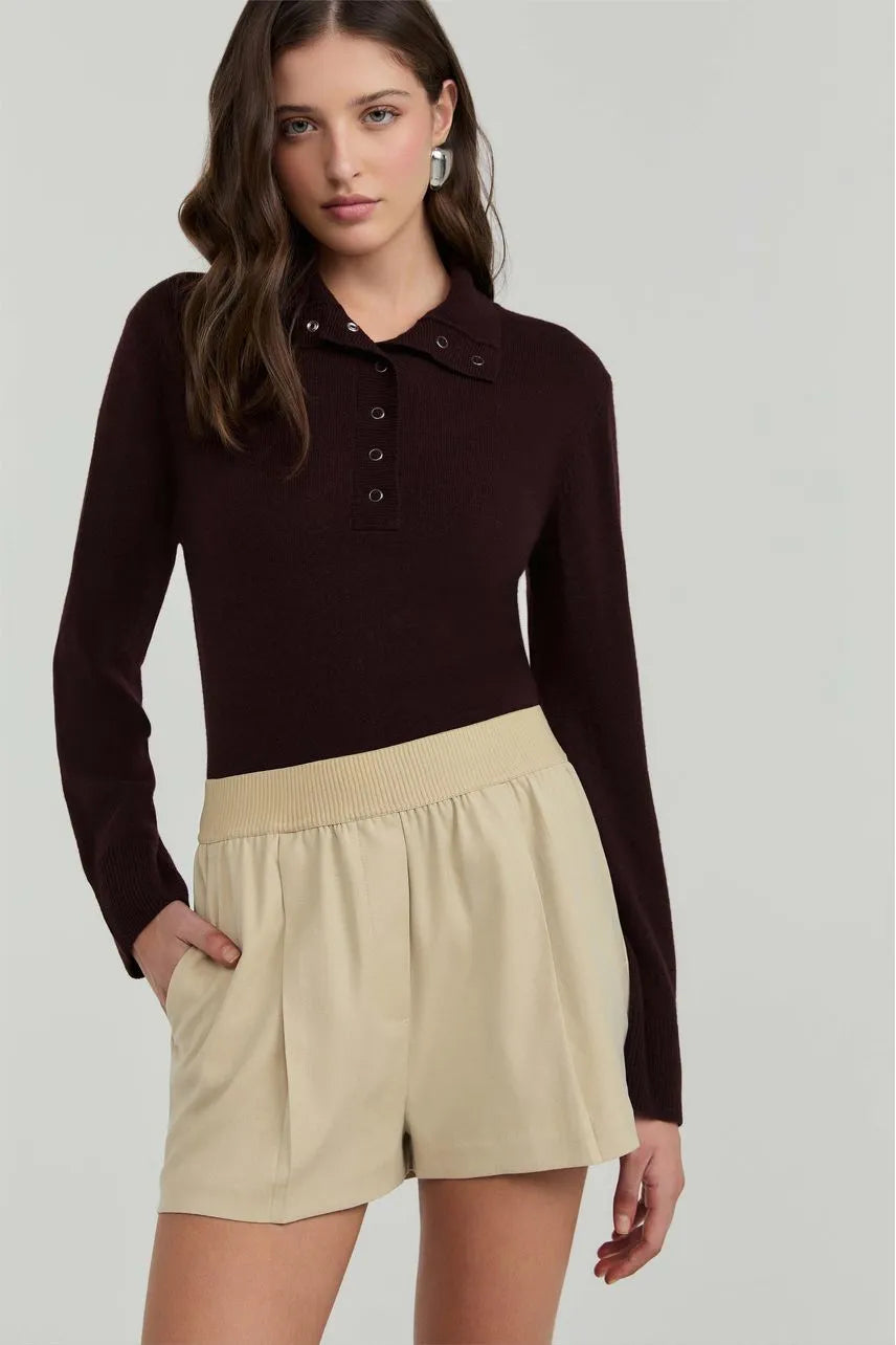 Short Shantal