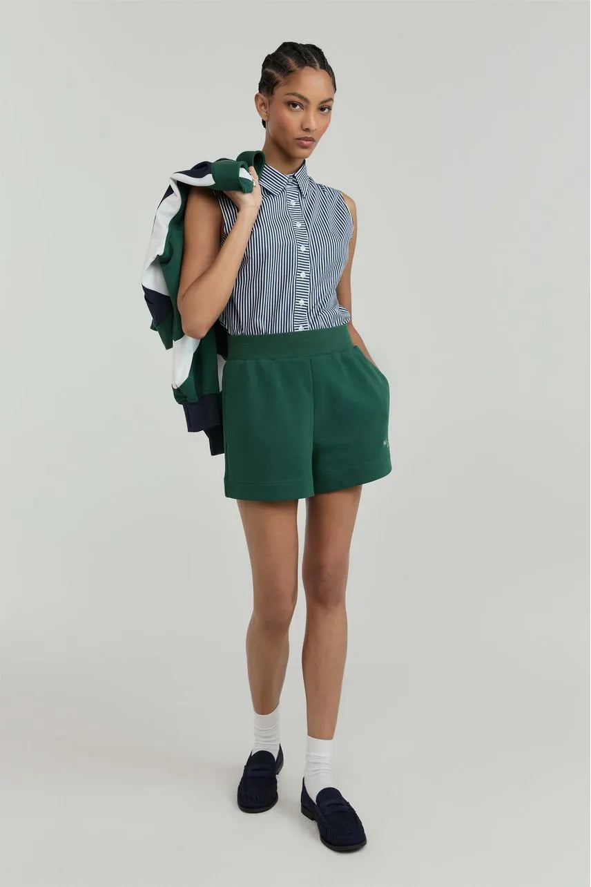 Short Lilian NV