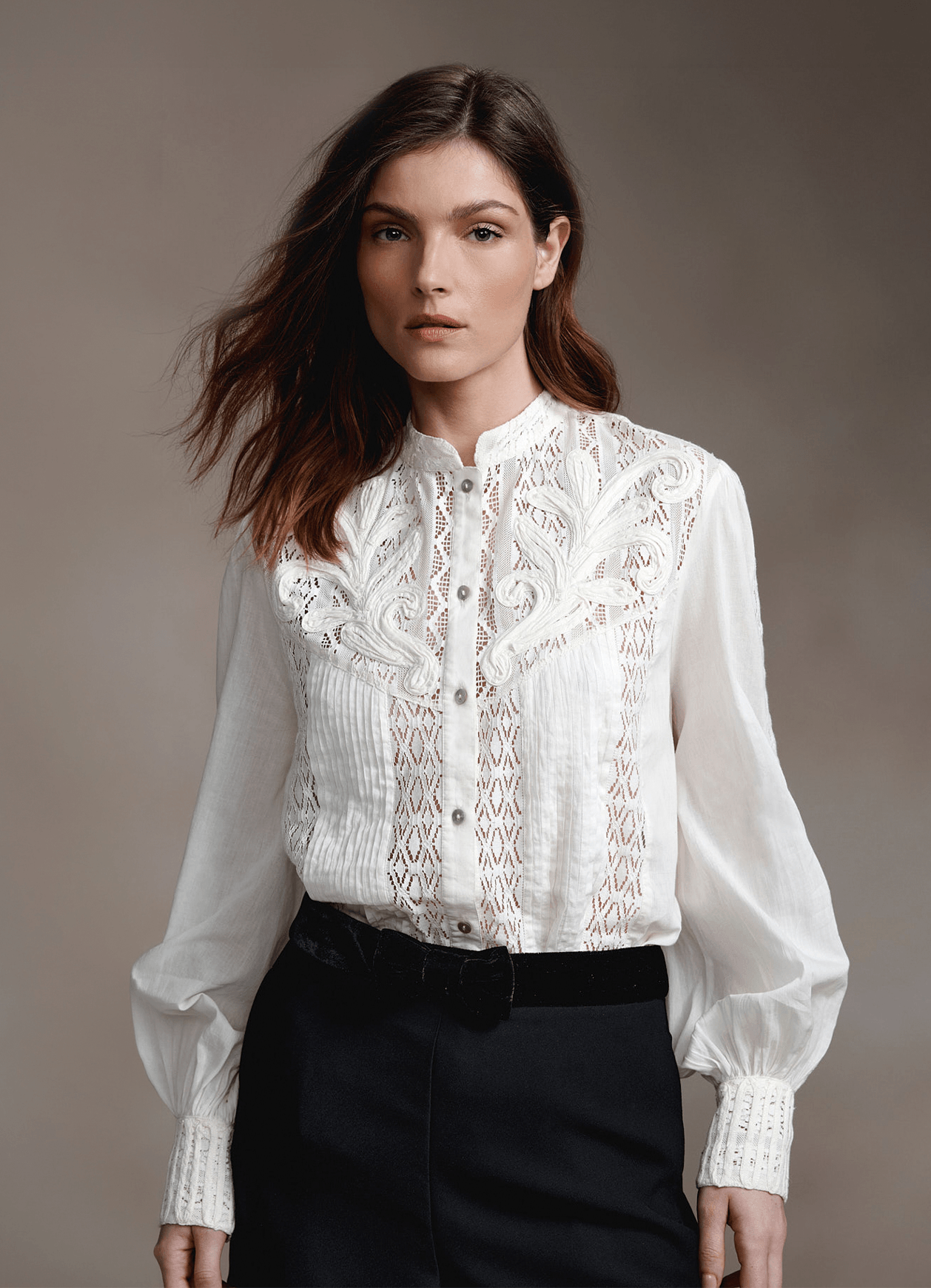 Blusa Marisa Off White Carol Bassi