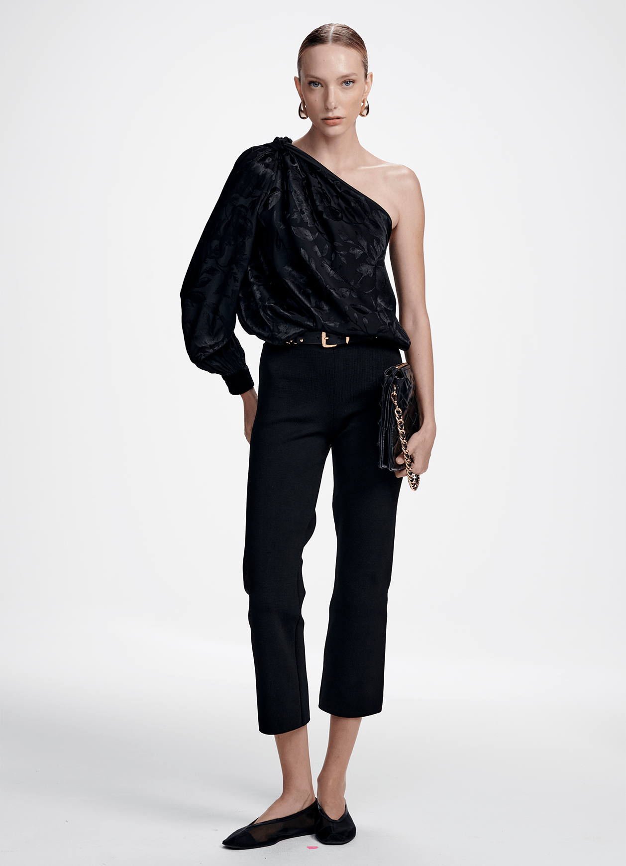 Blusa Isis Preto Carol Bassi