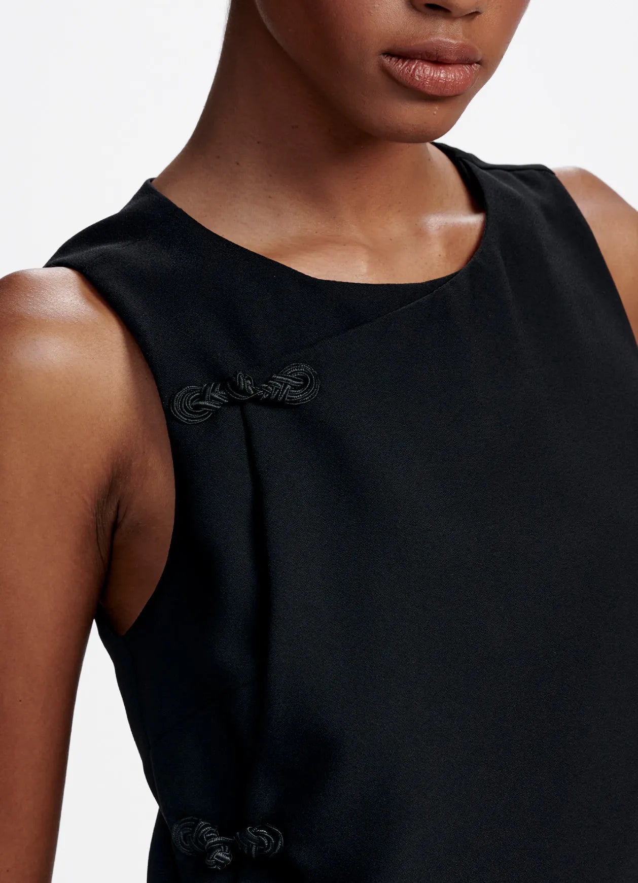 Blusa Lya Preto Carol Bassi