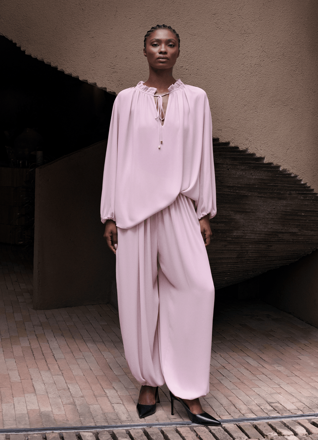 Calça Nephele Rosa Petala Carol Bassi