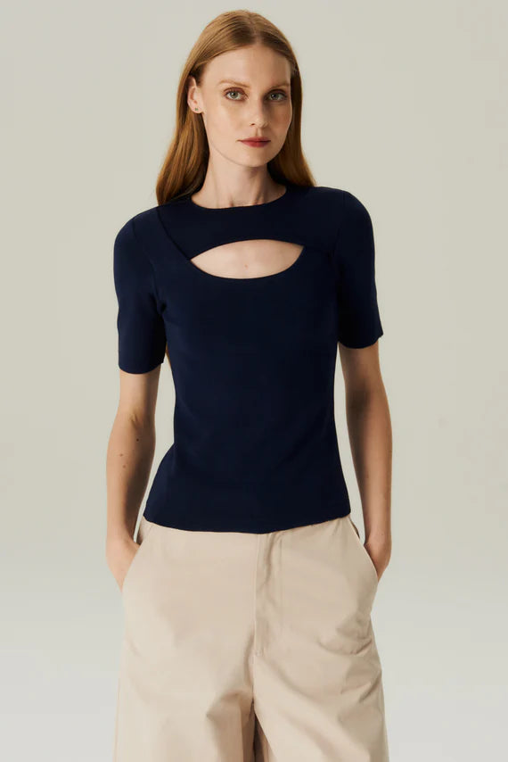 BLUSA RECORTE CANELADA MARINHO HOOD MOOD
