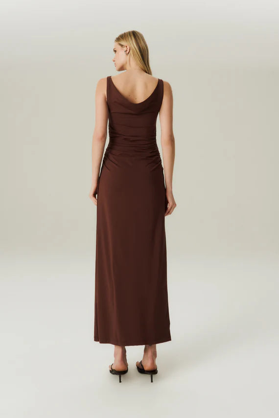 VESTIDO FLUIDO DEGAGÊ MARROM HOODMOOD