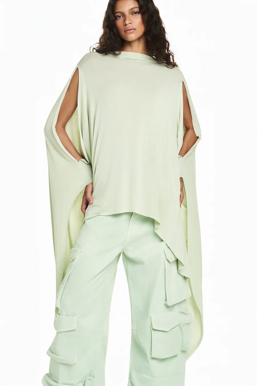 BLUSA AMPLA MANGA COM PONTA MALHA VERDE CLARA TIG