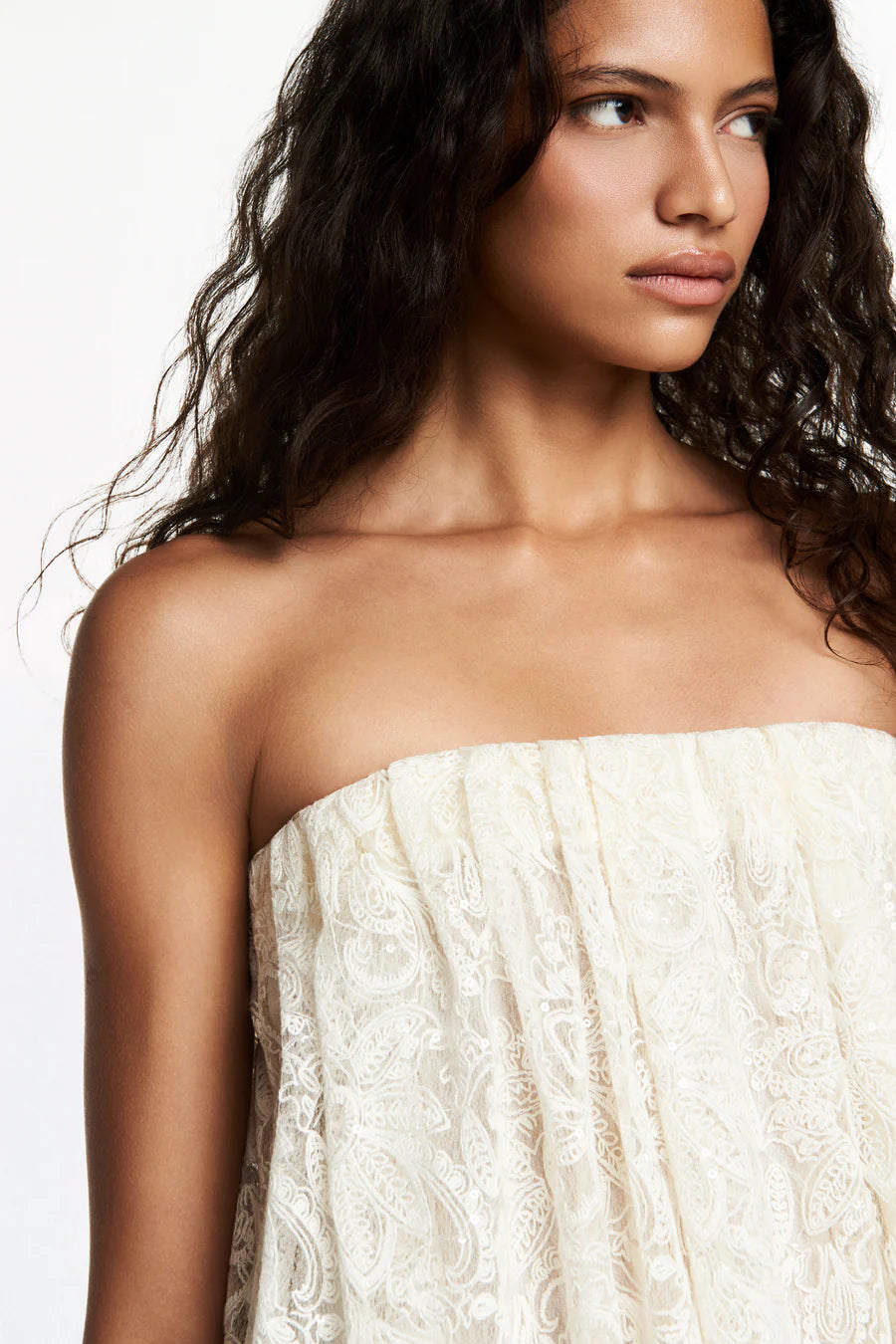 VESTIDO LONGO TOMARA QUE CAIA TULE CORDONÊ BORDADO TIG